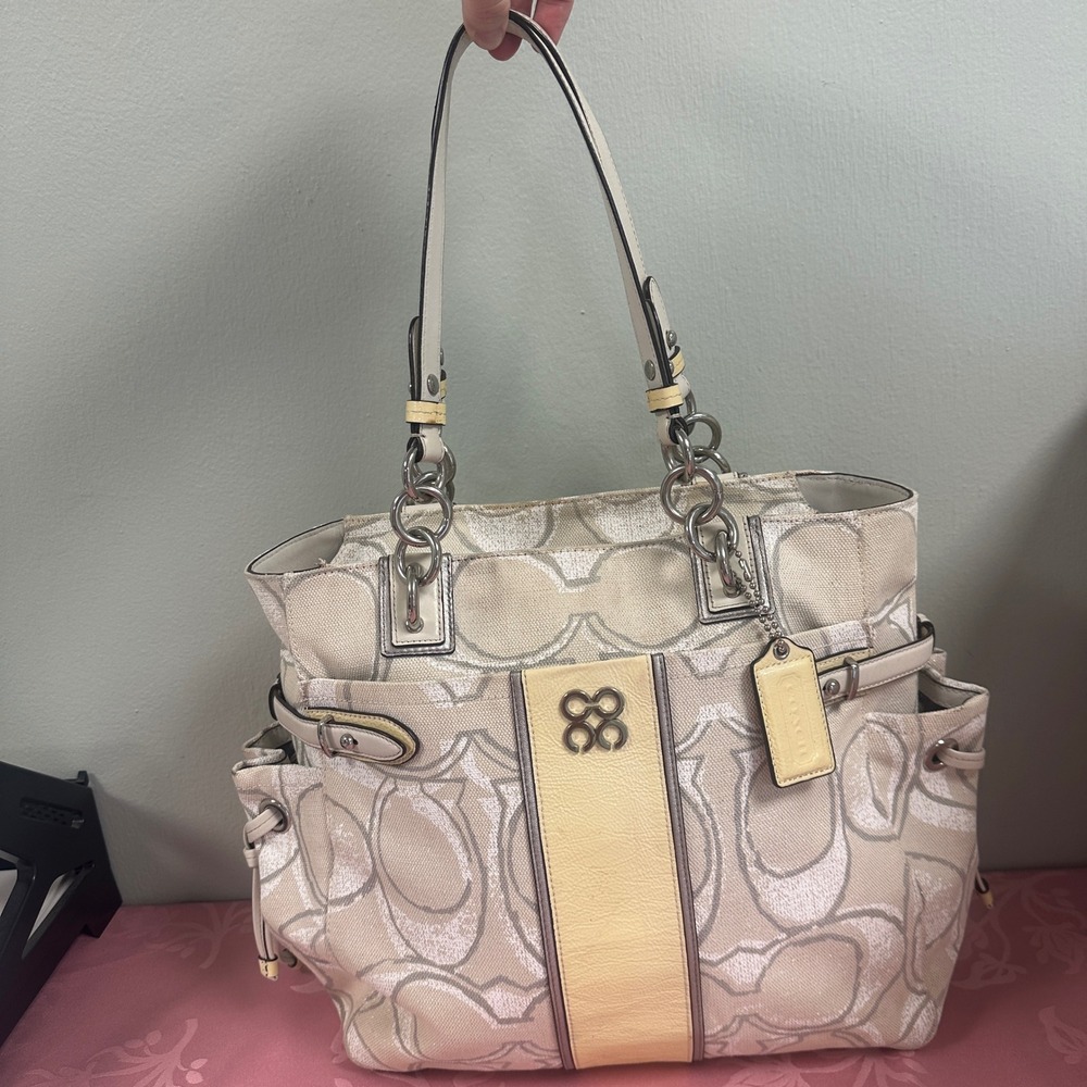 Coach Signature Poppy Tote Bag Beige Silver Yellow Canvas 16473